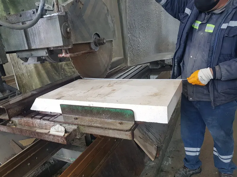 Corundum Machining Bench
